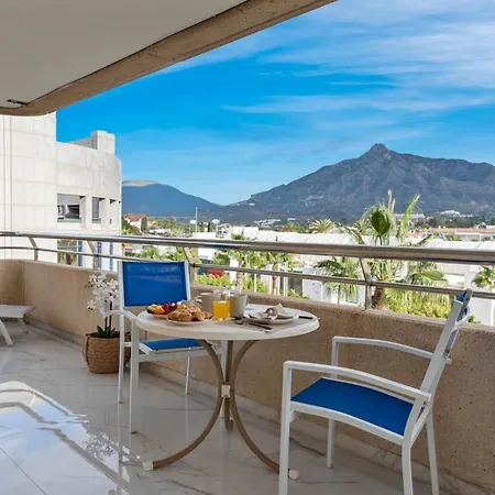 Vistas Al Mar En El Centro De Puerto Banus 3 4h Apartman