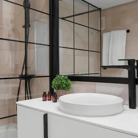 Vistas Al Mar En El Centro De Puerto Banus 3 4h Apartman