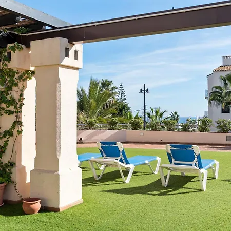 Vistas Al Mar En El Centro De Puerto Banus 3 4h