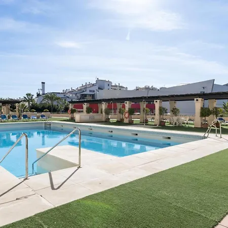 Vistas Al Mar En El Centro De Puerto Banus 3 4h