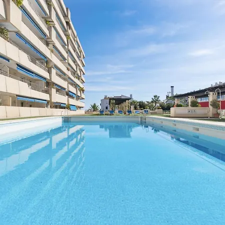 Vistas Al Mar En El Centro De Puerto Banus 3 4h * 马尔韦利亚