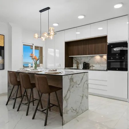 Vistas Al Mar En El Centro De Puerto Banus 3 4h 公寓 *