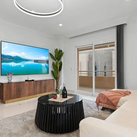 Vistas Al Mar En El Centro De Puerto Banus 3 4h 马尔韦利亚