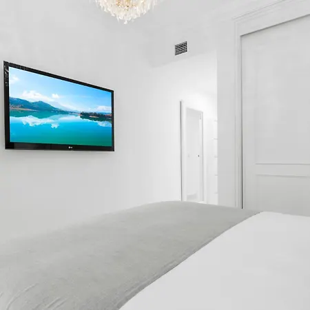 Vistas Al Mar En El Centro De Puerto Banus 3 4h