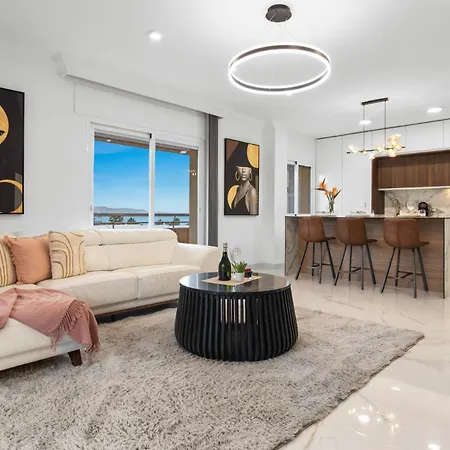 Vistas Al Mar En El Centro De Puerto Banus 3 4h Apartment *