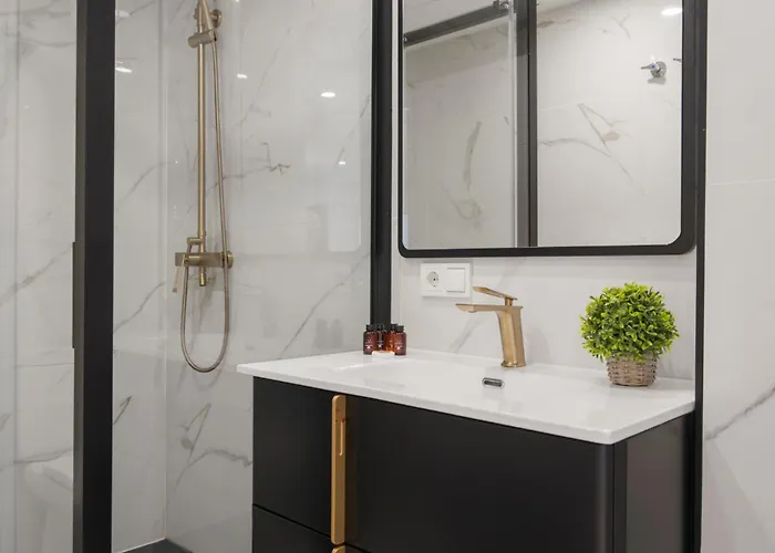 Vistas Al Mar En El Centro De Puerto Banus 3 4h *