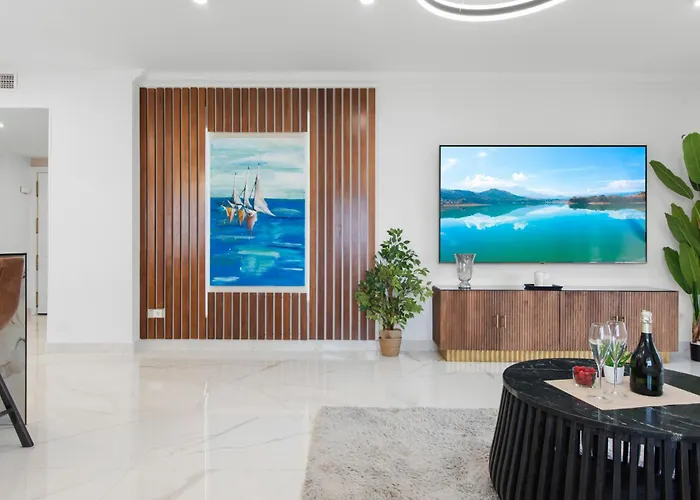 Vistas Al Mar En El Centro De Puerto Banus 3 4h *