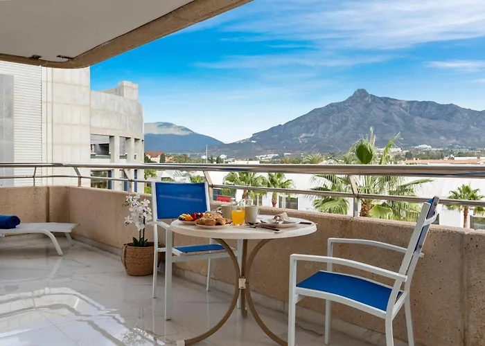 Vistas Al Mar En El Centro De Puerto Banus 3 4h *