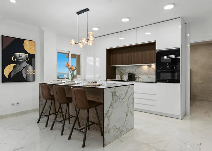 Vistas Al Mar En El Centro De Puerto Banus 3 4h Apartament *